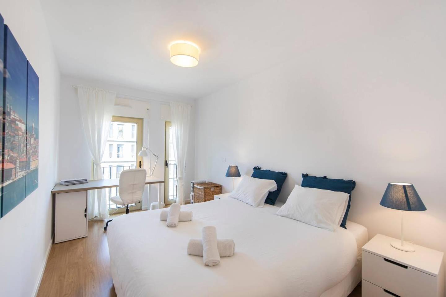 Comfortable Apartment In Campo Pequeno Lisbon Exterior photo