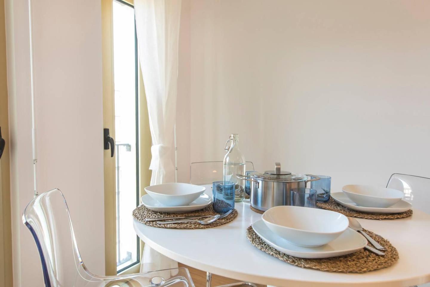 Comfortable Apartment In Campo Pequeno Lisbon Exterior photo